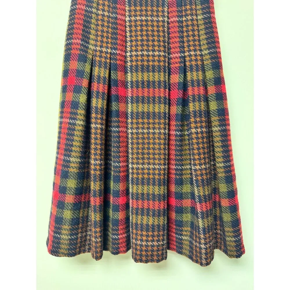 VINTAGE - GOR-RAY 100% Pure New Wool Herringbone Plaid Midi Skirt, Pleated